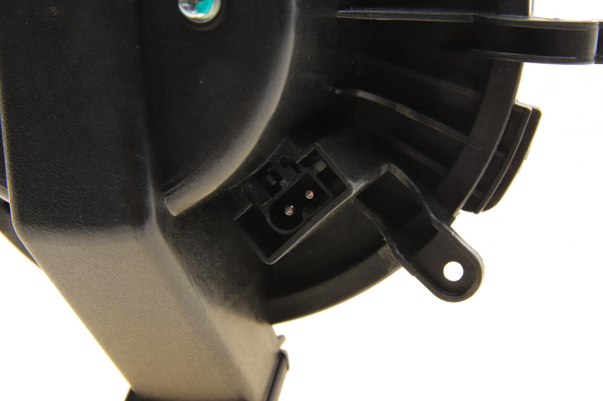 3077773 VAN WEZEL